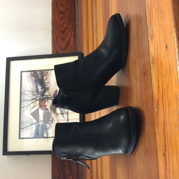 Shoes - SM New York Black Ankle Boots